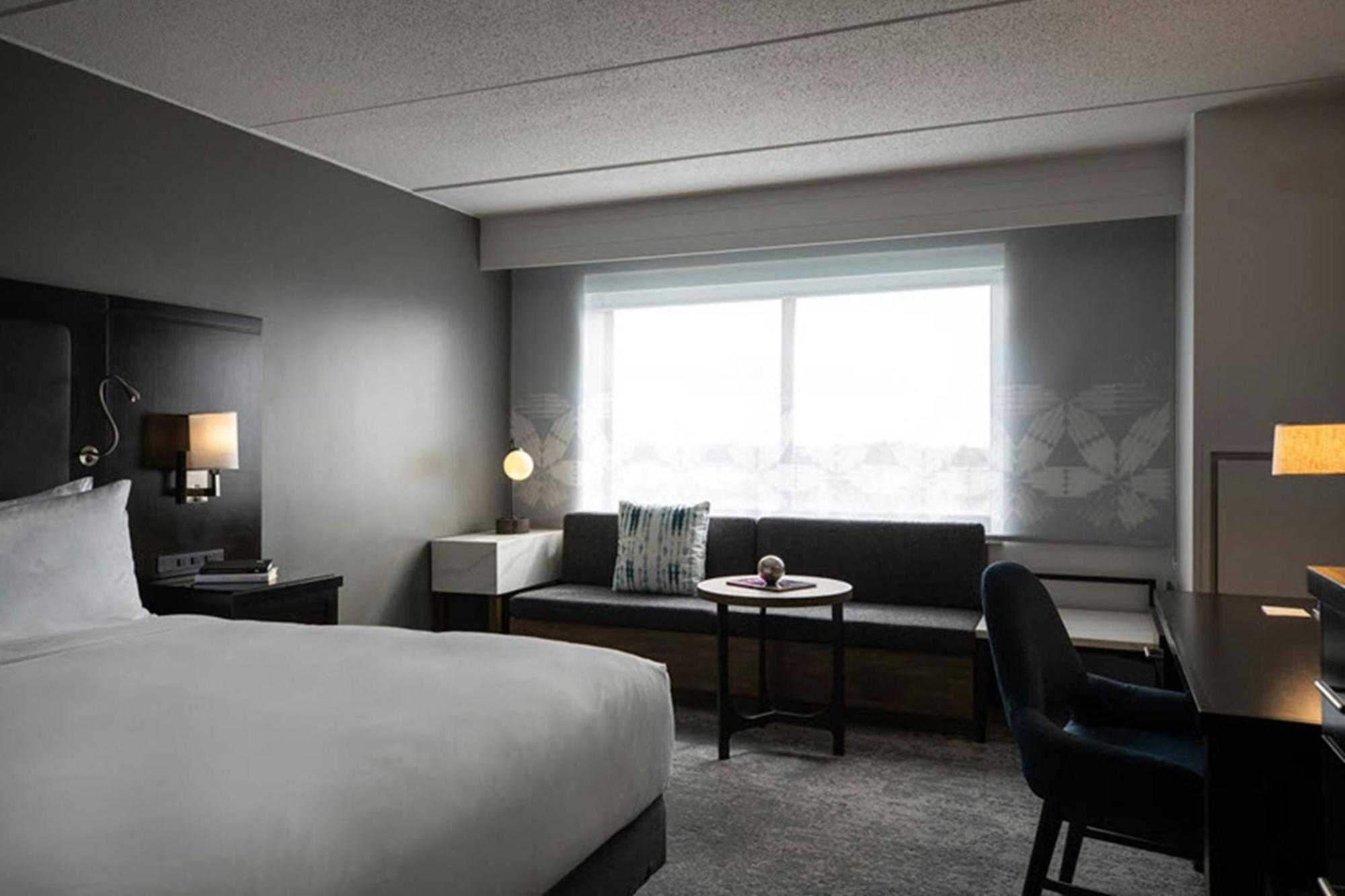 The Baronette Renaissance Detroit-Novi Hotel מראה חיצוני תמונה