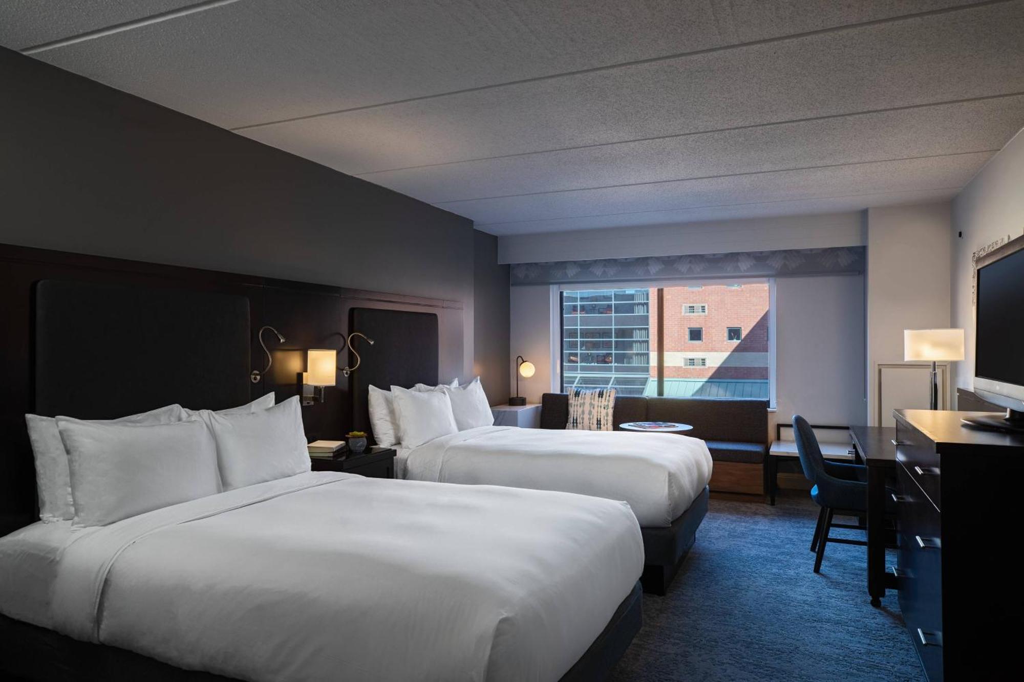 The Baronette Renaissance Detroit-Novi Hotel מראה חיצוני תמונה