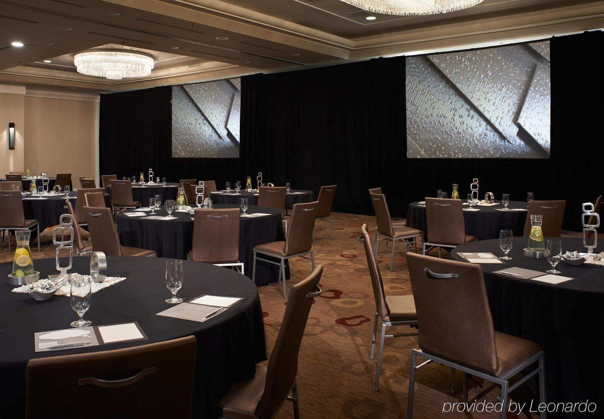 The Baronette Renaissance Detroit-Novi Hotel מראה חיצוני תמונה